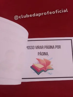 Livrinho Dobrável Meu Livro Favorito - foto 3 de 8