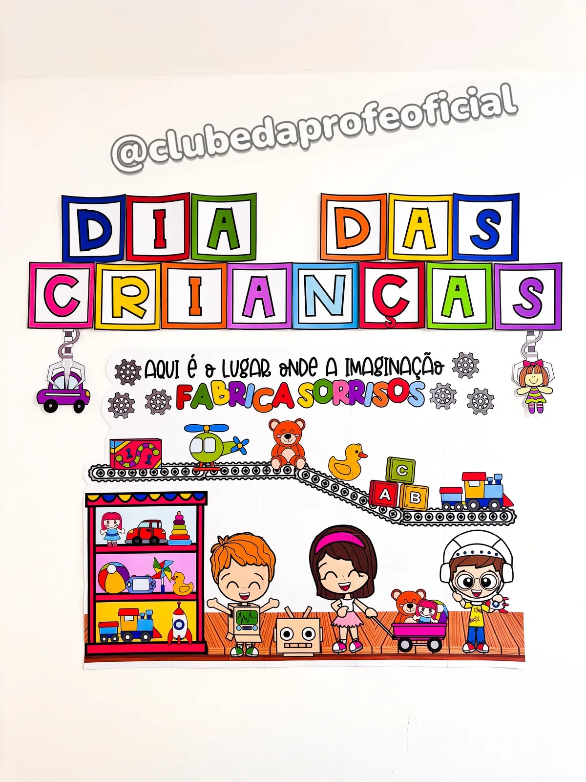 Painel Fábrica de Brinquedos para o Dia das Crianças - foto 1 de 15