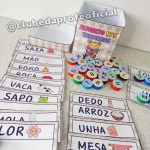 Alfabeto nas Tampinhas - foto 4 de 11
