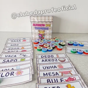 Alfabeto nas Tampinhas